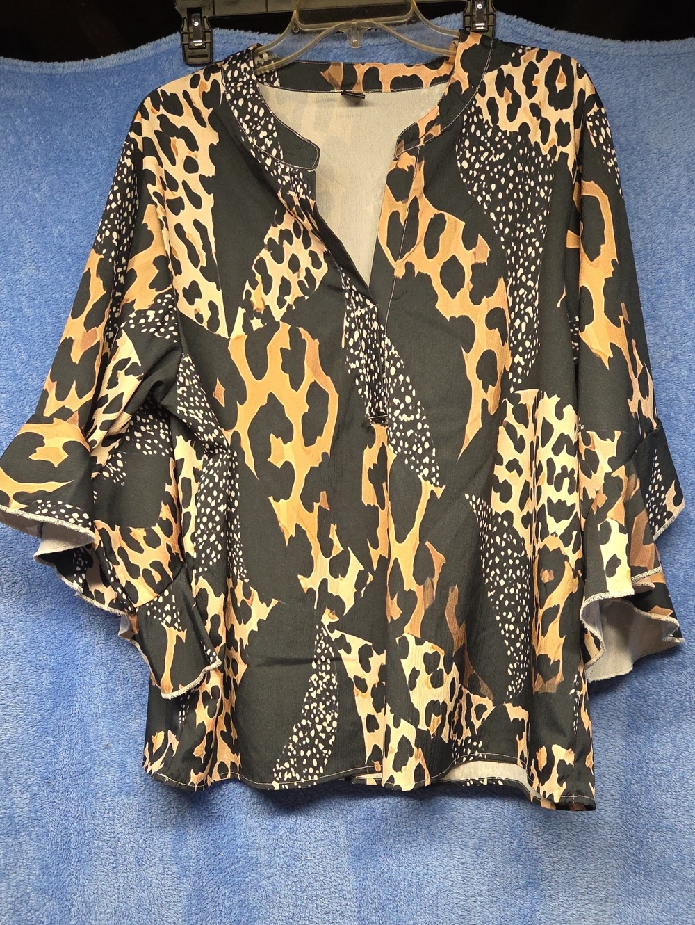 Leopard-Print V-Neck Flutter Sleeve Top - Black & Brown